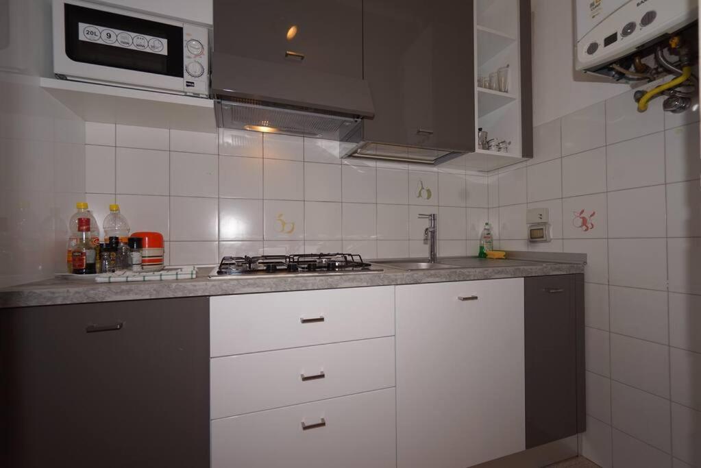 Central Guesthouse Cir 015146-Cni-01484 Mediolan Zewnętrze zdjęcie